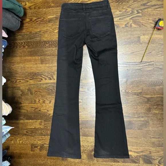 Zara Mid-Rise Flared Jeans - Black - Size: EUR 36 (US 4) - Picture 2 of 9